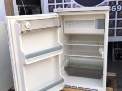 Fridges & Freezers best for home and offices